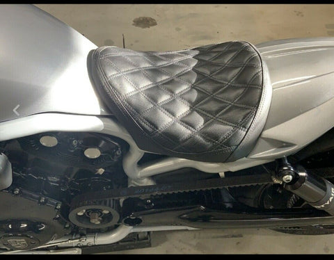 SEAT (ONLY) FOR 280 300MM REAR FENDER HARLEY V-ROD NIGHT ROD V ROD MUSCLE VROD